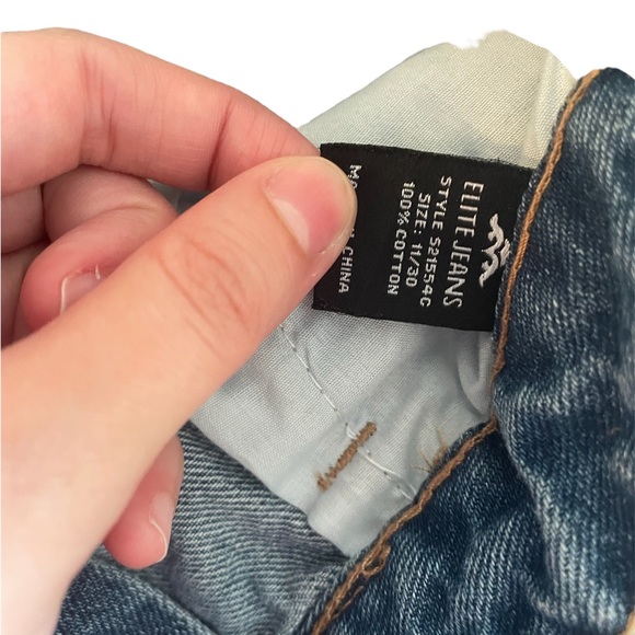 Denim elite distressed shorts size 11 - Picture 3 of 6